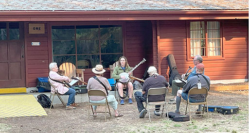 photo: Ken Perlman ABC class